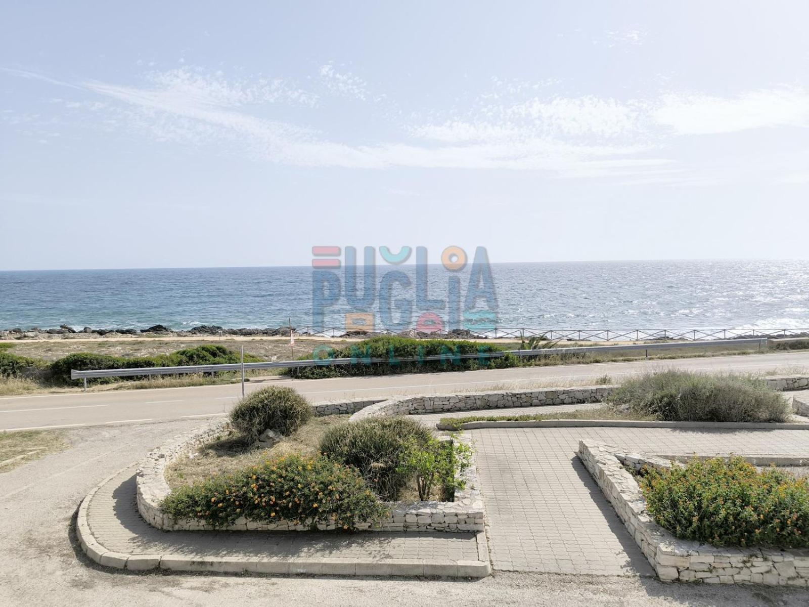 Bilocale Blue House Fronte Mare, A Posto Rosso Apartment Capilungo Luaran gambar